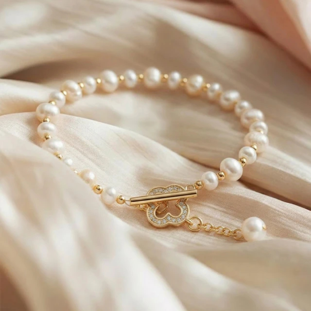 【City Diamond 引雅】天然珍珠 幸運草 水鑽 造型 手鍊-16cm (珠潤月詠系列)