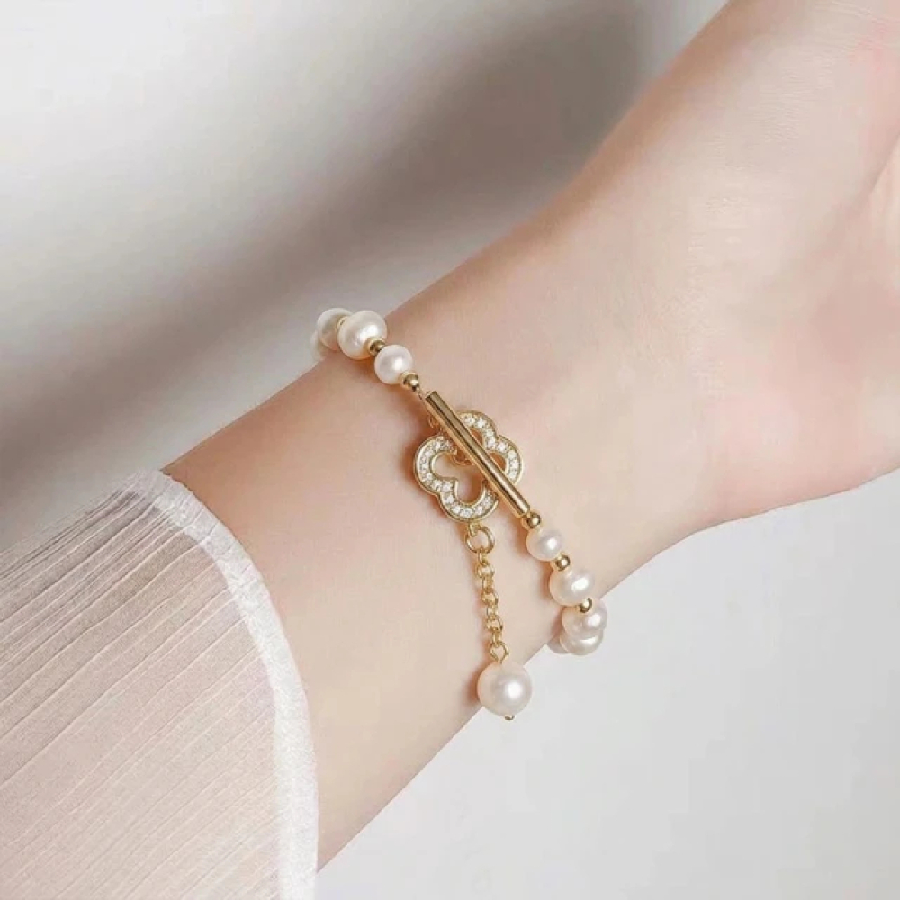 【City Diamond 引雅】天然珍珠 幸運草 水鑽 造型 手鍊-16cm (珠潤月詠系列)