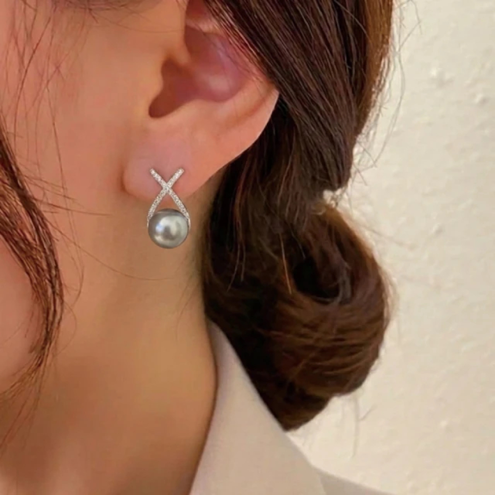 【City Diamond 引雅】網路獨家 日本AKOYA珍珠 8mm 純銀 水鑽 耳環(東京Yuki系列)