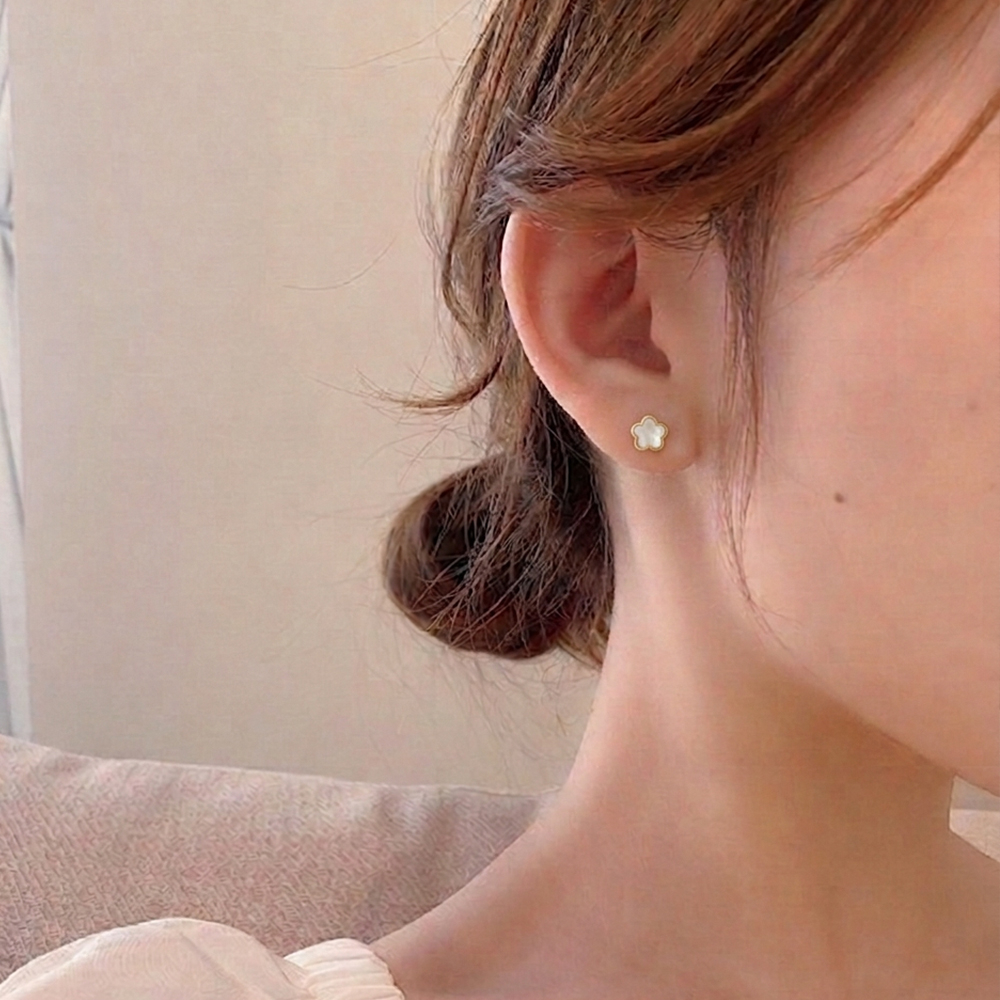 【City Diamond 引雅】『詠花』18K日本花形母貝黃K金耳環(東京Yuki系列)