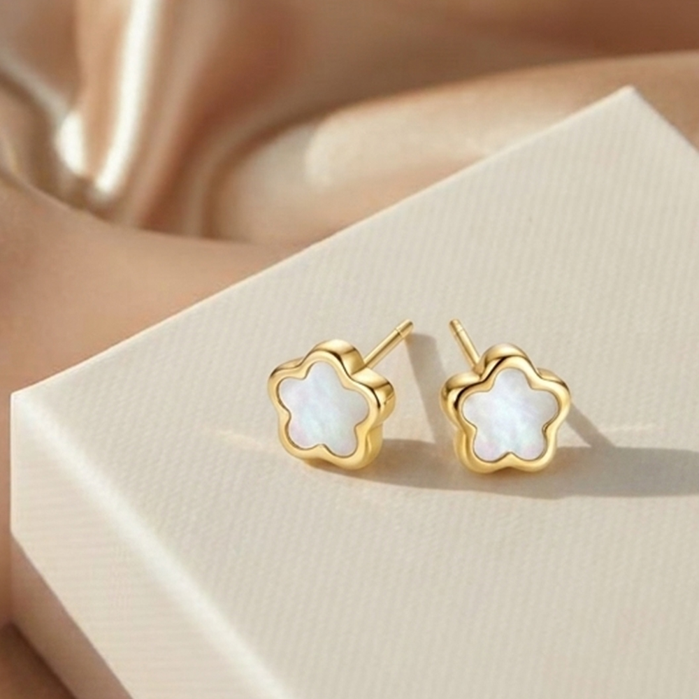 【City Diamond 引雅】『詠花』18K日本花形母貝黃K金耳環(東京Yuki系列)