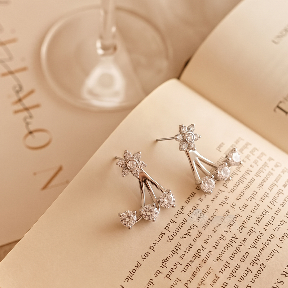 【City Diamond 引雅】『花語』晶鑽 白K金 花型 兩用式 耳環 (浮光流影系列)